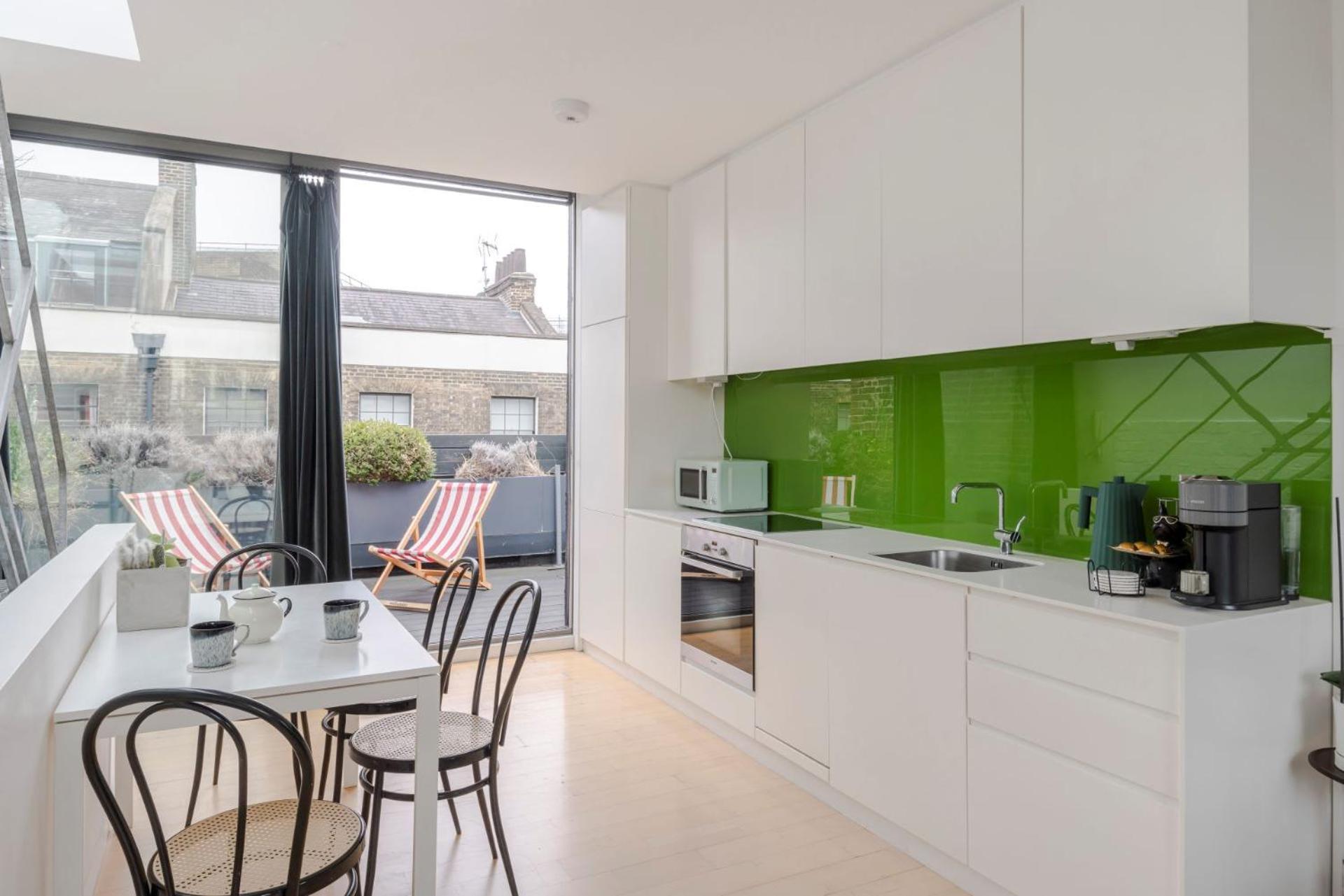 The Cheeky Hideaway-borough- By Frankie Says Apartament *